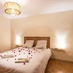 Apartamento L'escapade Secrète Balnéo - Sauna - *